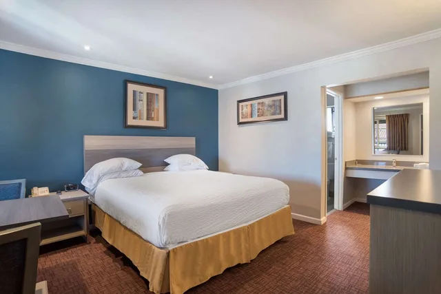 غرفة بسرير كينج، SureStay Hotel by Best Western San Rafael 6/8