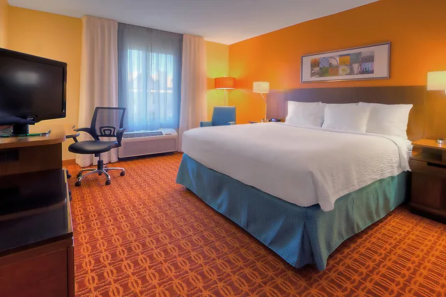 غرفة بسرير كينج، Fairfield Inn & Suites Memphis Germantown 2/6