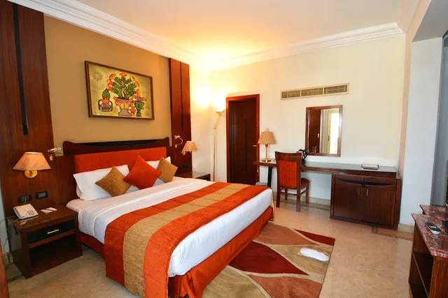 غرفة ديلوكس بسريرين منفصلين بإطلالة على النهر، Aracan Eatabe Luxor Hotel 3/8