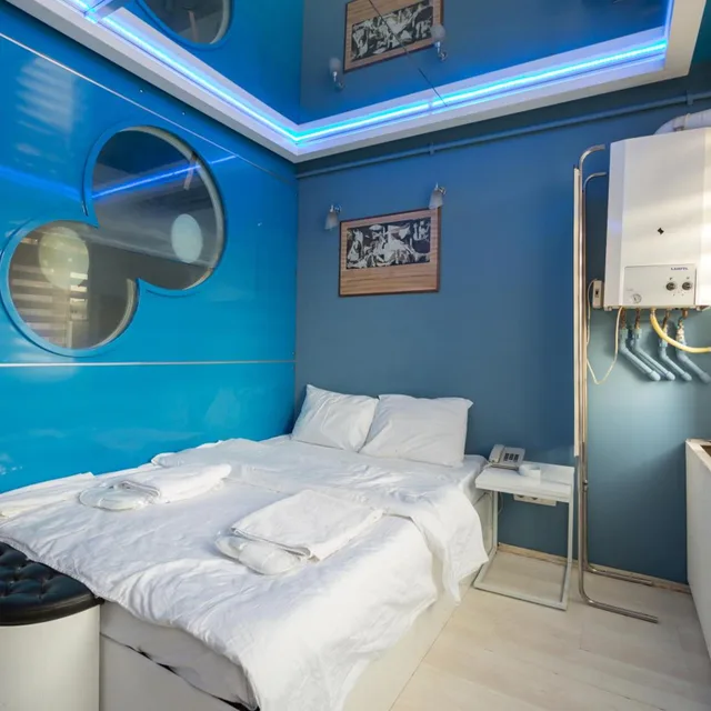 جناح، Element Suites 10/10