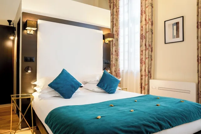 غرفة سيغنتشر بسرير كوين، Best Western Le Marquis de La Baume 1/1