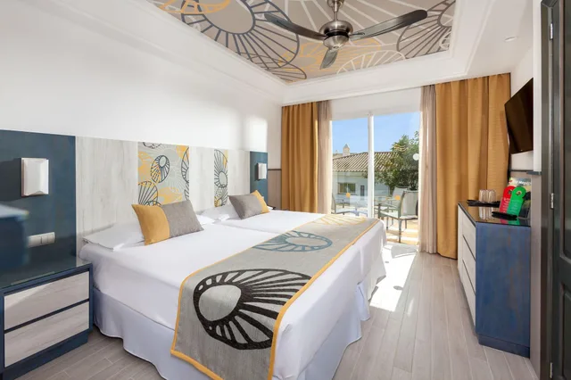 غرفة عائلية بشرفة بغرفتي نوم، Riu Chiclana 1/4