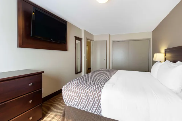 غرفة بسرير كوين لذوي الإعاقة، Best Western High Road Inn 2/3