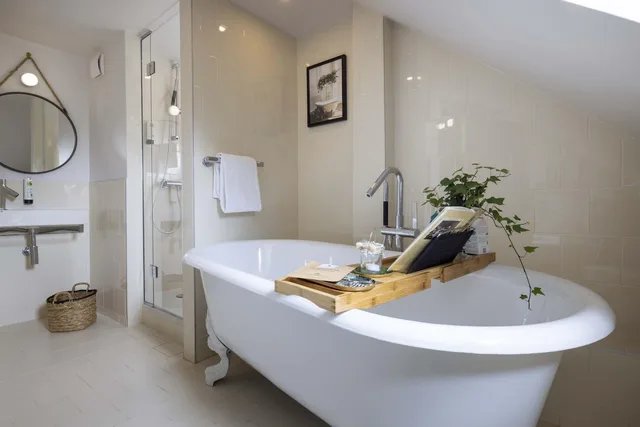 Parisienne, Junior Suite, Queen Bed، WELCOME HOTEL 1/2