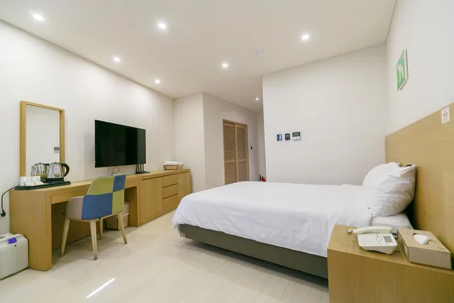 غرفة بسرير مزدوج، BK HOTEL JEJU 3/10