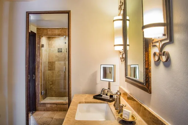1 Bedroom, Pure, Wellness, Sage, Suite, King Bed، La Posada de Santa Fe, a Tribute Portfolio Resort & Spa 3/3