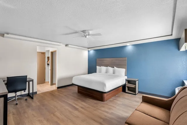 جناح بسرير كينج، Baymont By Wyndham Arlington At Six Flags Dr 4/7