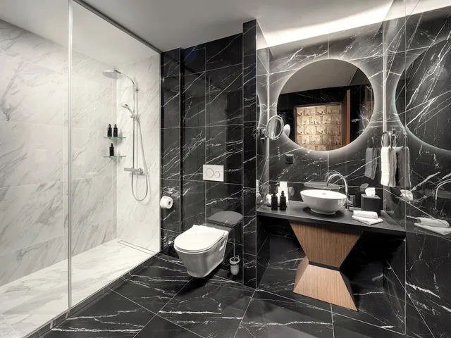 جناح بسرير كينج وسرير كوين، Mamaison Hotel Chain Bridge Budapest 5/8