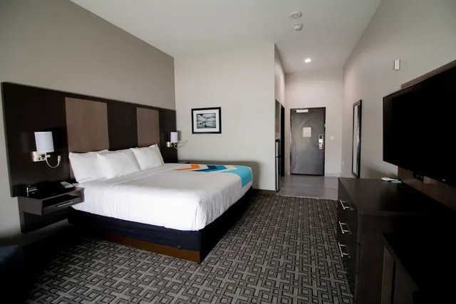 غرفة قياسية بسرير كينج، Hotel Pryor 2/5
