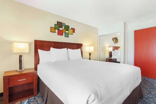 جناح بسرير كينج، Best Western Plus Villa Del Lago Inn 2/4