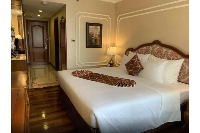 غرفة بريميوم ديلوكس بسرير مزدوج، Hotel Grand Saigon 1/1