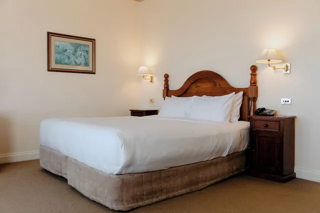 غرفة بسرير كوين بإطلالة على الجبل، Mountain Heritage Hotel And Spa Retreat 4/10