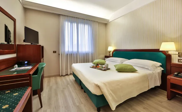 غرفة بسرير مزدوج أو سريرين منفصلين، Hotel Astoria, Sure Hotel Collection by Best Western 6/10