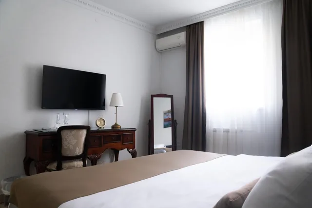 غرفة سوبيريور بسريرين منفصلين، Jardin Hotel Belgrade 1/3