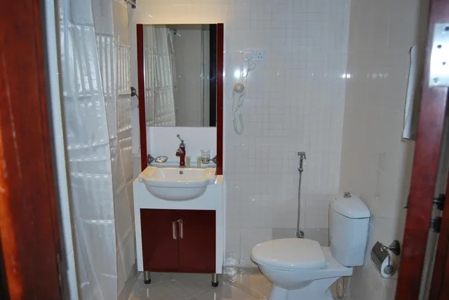 غرفة قياسية بسرير مزدوج، SHARJAH INTERNATIONAL AIRPORT HOTEL 9/9