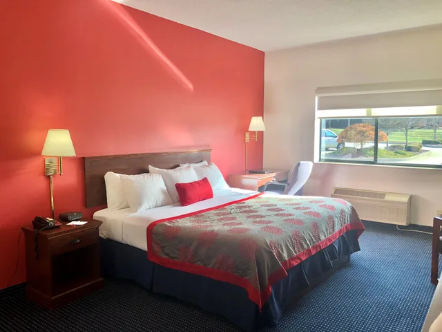 Efficiency, King Bed، Ramada Limited Mount Sterling 1/4