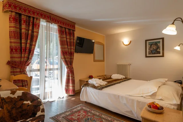 غرفة بسرير مزدوج أو سريرين منفصلين، Hotel Lo Scoiattolo 4/8