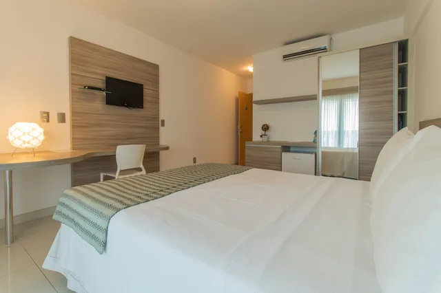 غرفة سوبيريور بسرير كوين بإطلالة على البحر بشرفة، SERHS Beach Resort 2/5