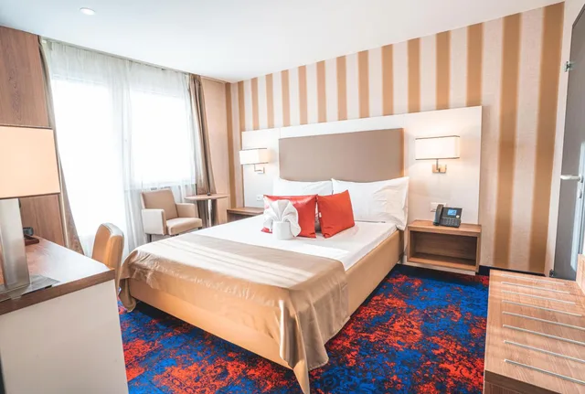 غرفة بزنس بسرير كوين، My Home Hotel 1/2