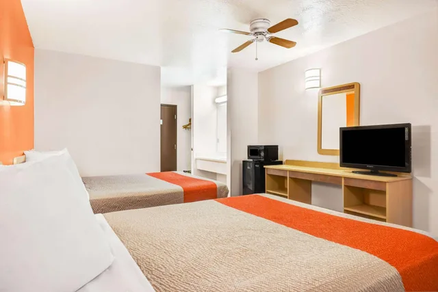 غرفة بسريرين كوين، Motel6 Beaver, UT 4/6
