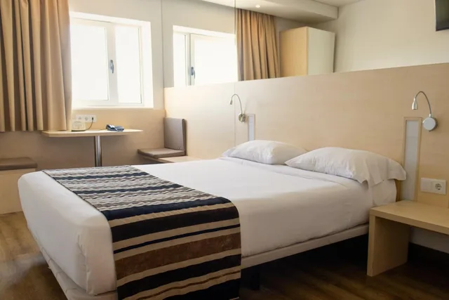 غرفة سوبيريور بسرير كوين، Park Hotel Porto Valongo 3/6