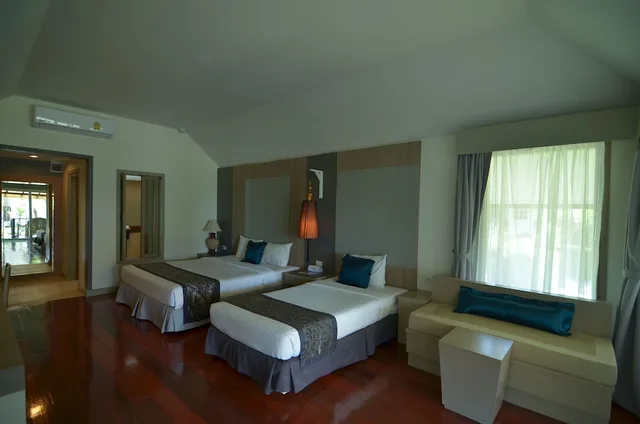 غرفة فاخرة بسريرين منفصلين، Nakara Long Beach Resort 2/5