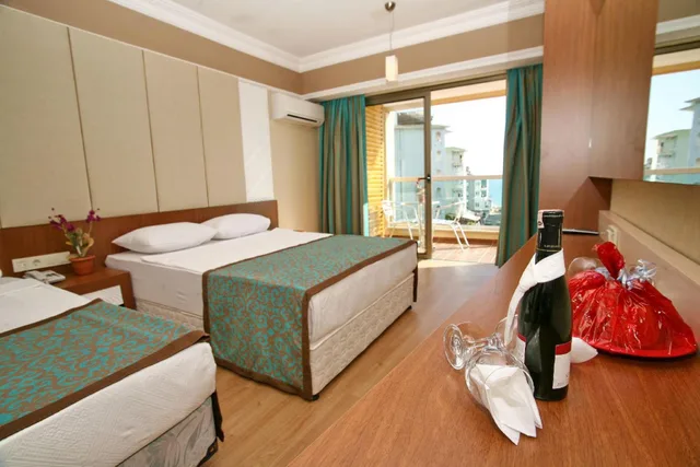 غرفة ثلاثية، Tac Premier Hotel Spa 7/10