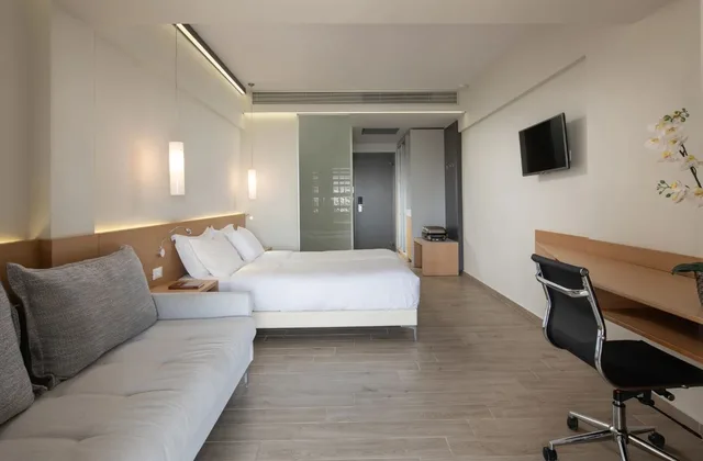 غرفة ديلوكس بسرير مزدوج بإطلالة على البحر، Blue Dolphin Hotel 1/3