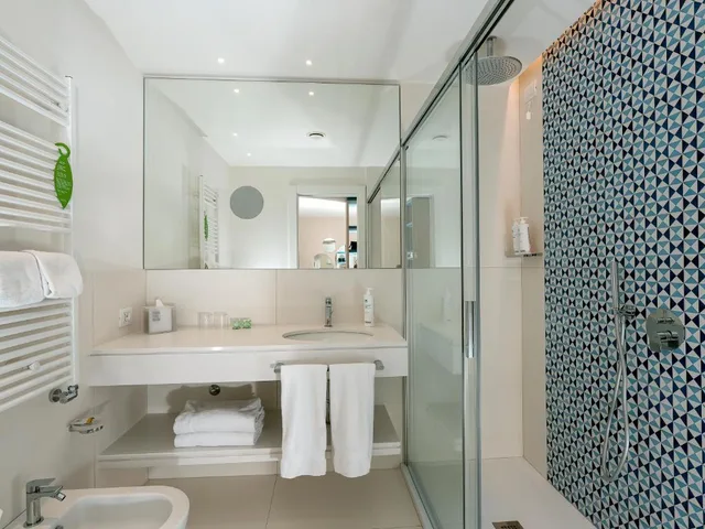 غرفة كلاسيكية بسرير كوين، Hotel Tirrenia 2/2