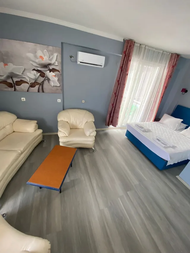 غرفة ديلوكس بسرير مزدوج وسرير فردي، Akman City Hotel 3/10