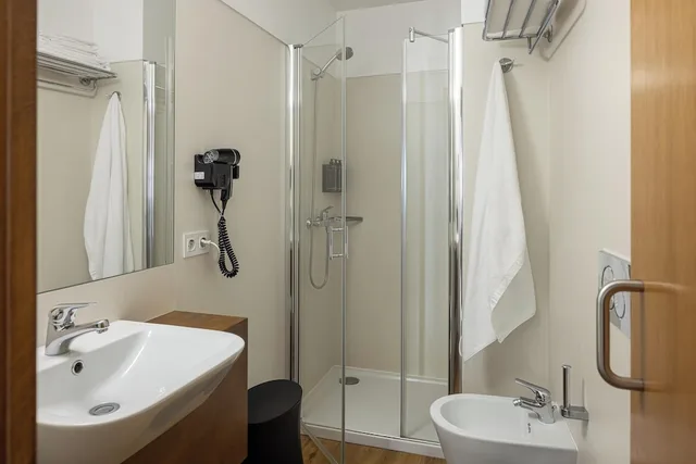 غرفة بسرير مزدوج بشرفة بإطلالة، Hotel Das Salinas 5/6