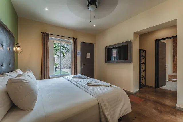غرفة ديلوكس بسرير كينج، Hotel Boutique La Casona by Kavia 2/5
