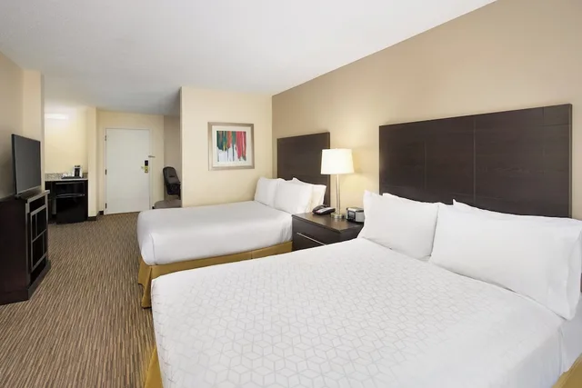 غرفة بسريرين مزدوجين لذوي الإعاقة، Holiday Inn Express & Suites Alpharetta - Windward Parkway 2/4