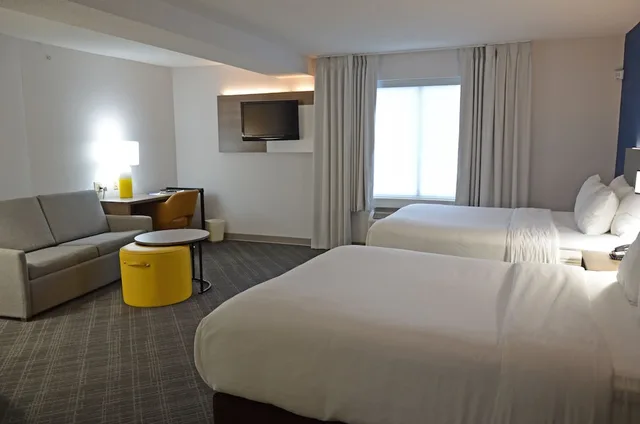 جناح مع أريكة، Comfort Suites Salem Roanoke I 81 6/9