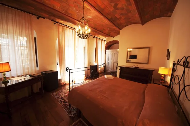 Room, Double Bed, Large, Villa Casalecchi Country Hotel 1/1