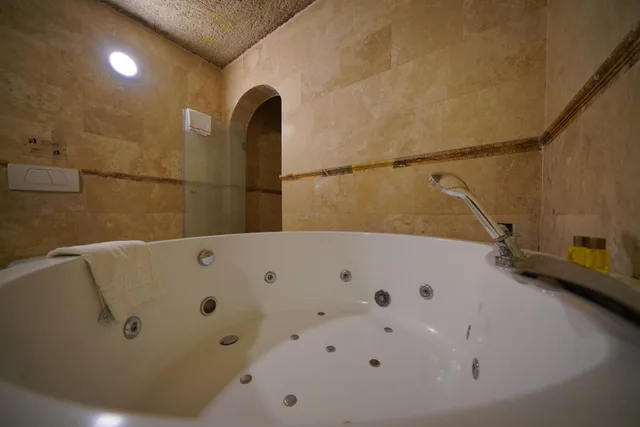 Cave, Suite، Shoestring Cave House 3/5