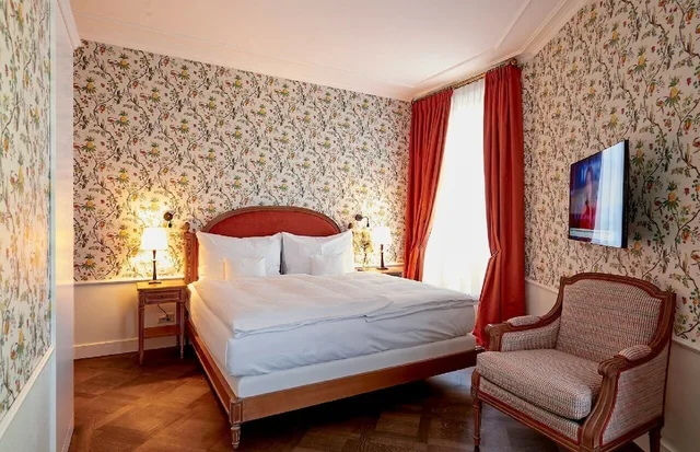 غرفة سوبيريور بسرير كوين، Chateau Gütsch 1/2