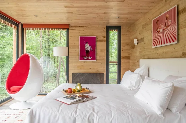 Design, Suite, King Bed, Sauna, Hot Tub, Annex، LOIRE VALLEY LODGES - HOTEL 1/2