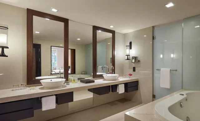 جناح بريميير بسرير كينج، Hyatt Regency Hua Hin 3/3