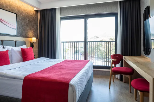 Standard, King Bed, Land Side، Ramada by Wyndham Dalaman 8/10
