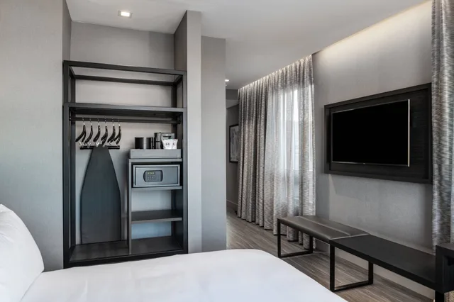 جناح بسرير كينج مع أريكة، Ac Hotel By Marriott Portsmouth Downtown/Waterfront 8/10