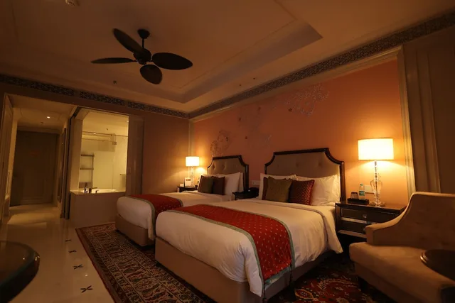 Palace, Twin Beds، The Leela Palace Jaipur 8/10