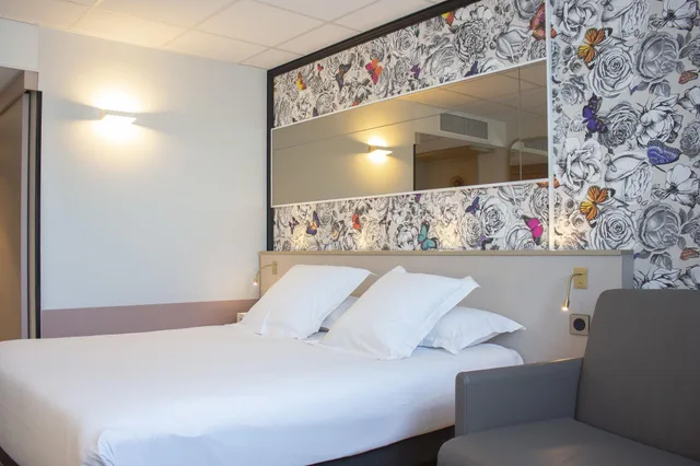 غرفة كومفورت ثلاثية، Brit Hotel Nantes La Beaujoire - L Amandine 1/3