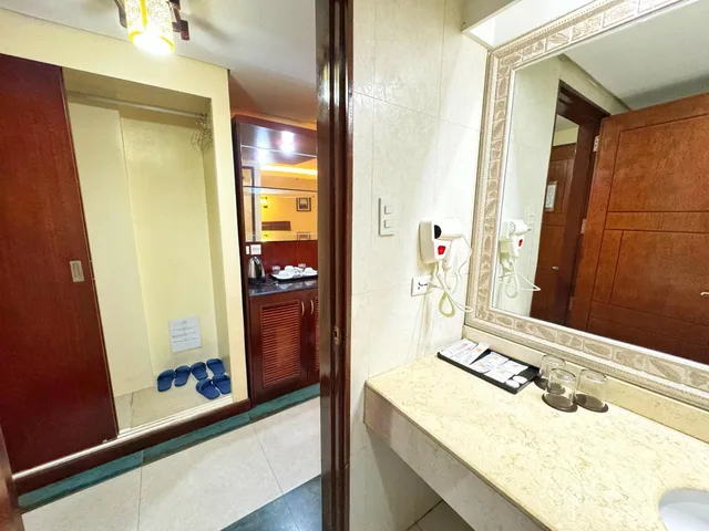 غرفة ثلاثية عائلية، Golden Phoenix Hotel Boracay 8/10