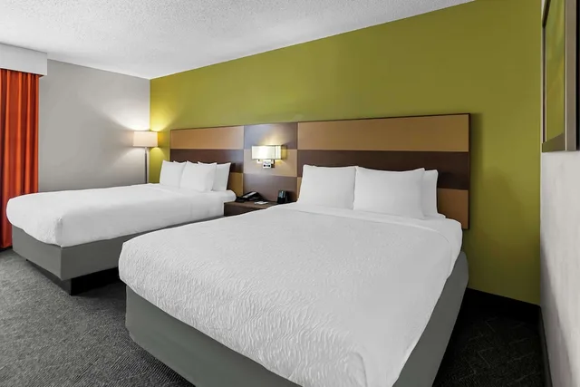 Standard, 2 Queen Beds, Pet Friendly, Best Western Niceville - Eglin AFB Hotel 2/4