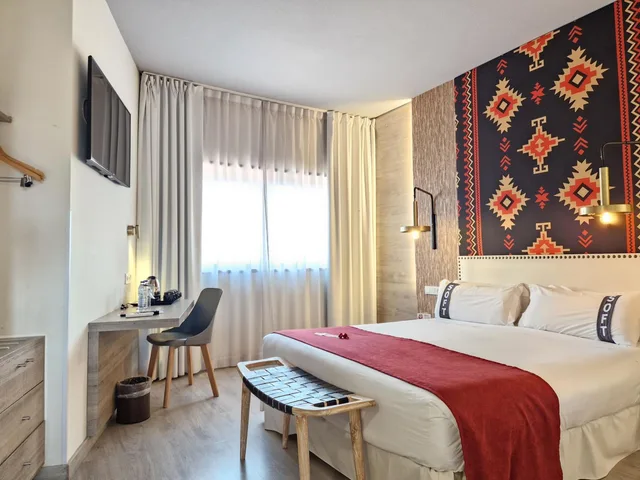 جناح بسرير مزدوج بشرفة، Casual Inca Porto 1/10