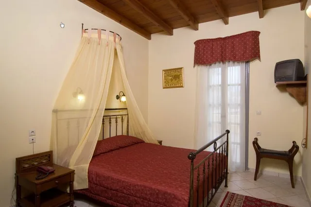 جناح بسرير مزدوج وسريرين منفصلين بإطلالة على المدينة، Belmondo Hotel & Suites 1/2