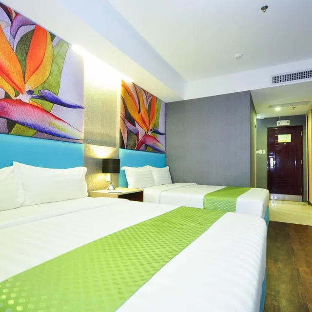 غرفة عائلية بإطلالة على المسبح، Aziza Paradise Hotel 3/9
