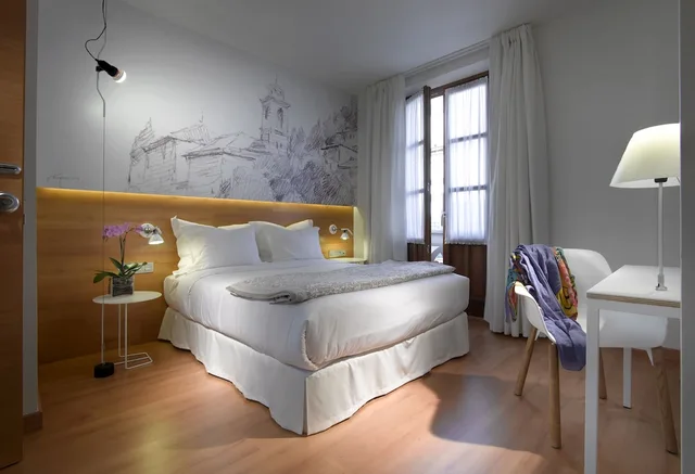 Deluxe, Double Bed, Parraga Siete 3/10