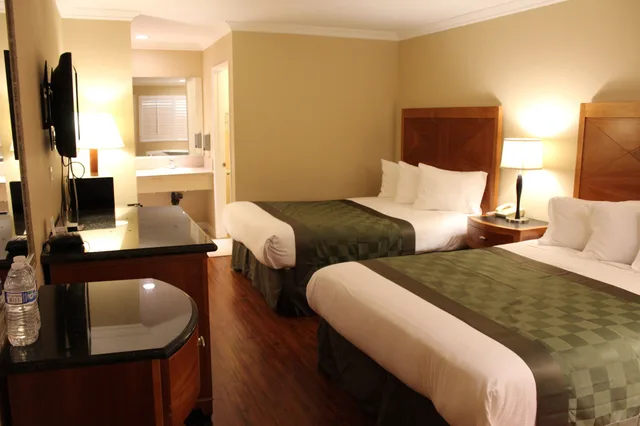 غرفة قياسية بسرير كينج، Garden Inn San Gabriel 8/10